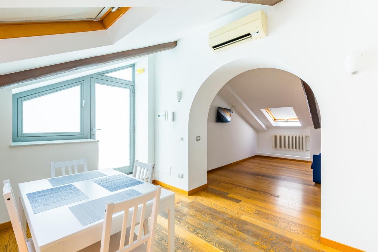 Attico Al Duomo By Napoliapartments Exteriér fotografie