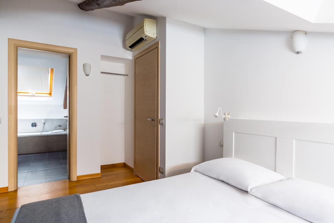 Attico Al Duomo By Napoliapartments Exteriér fotografie